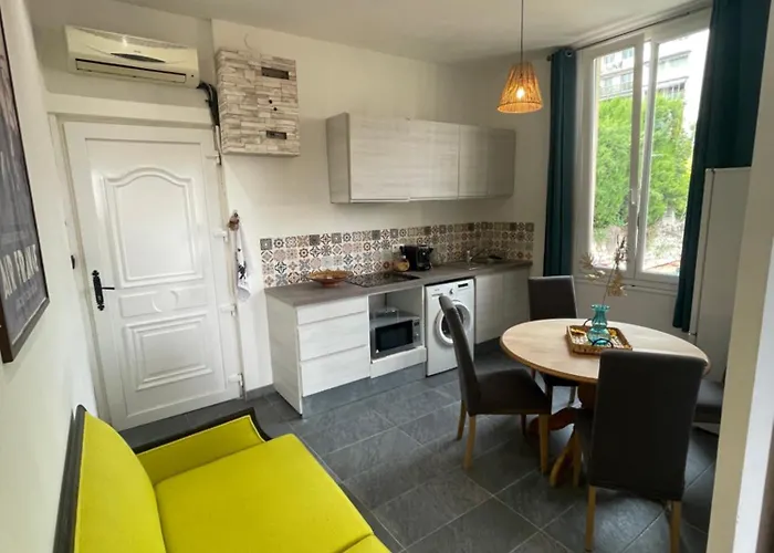 Charmant Appartement Dans Une Maison Nicoise